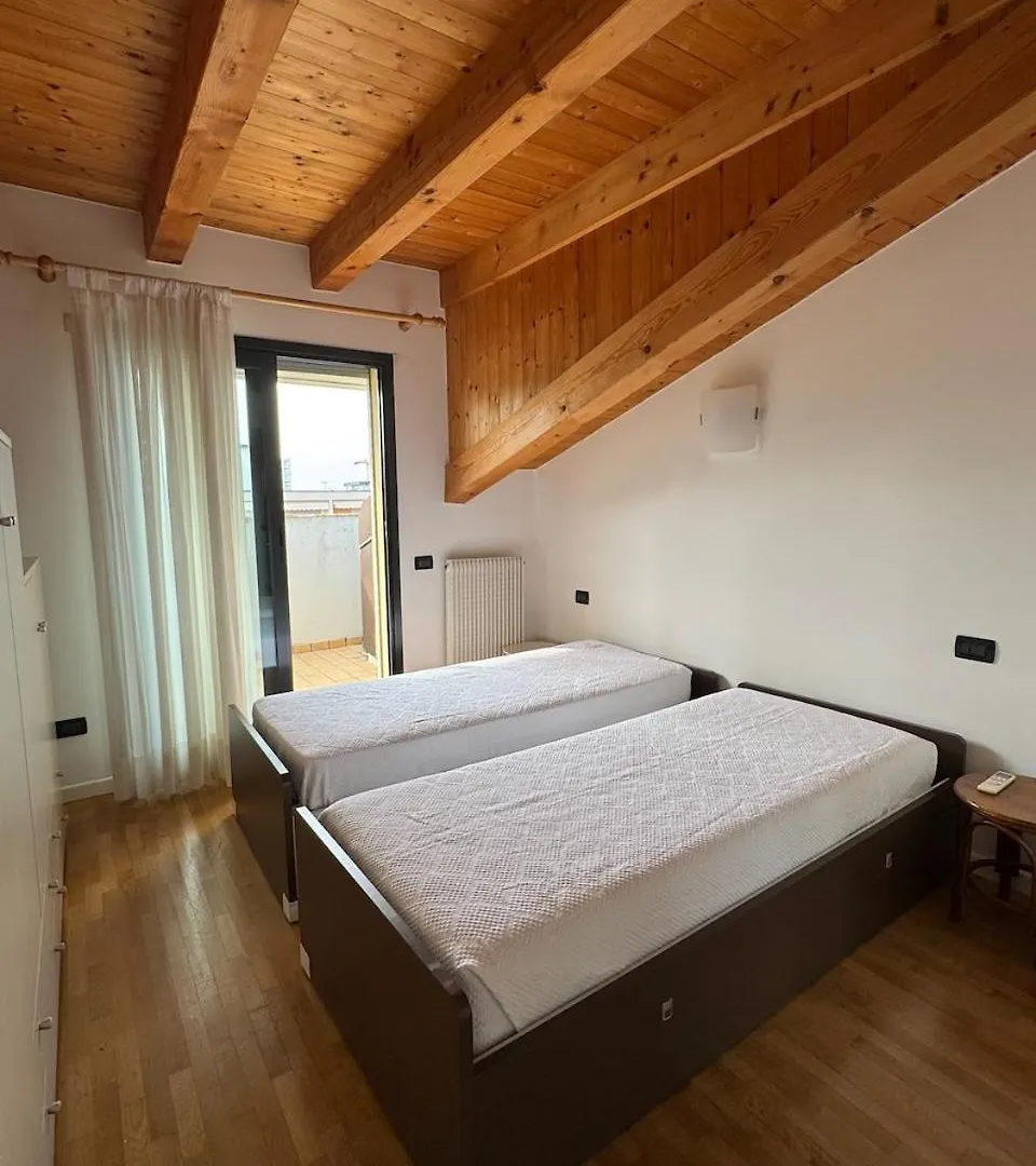 Marconi Deluxe Daire Lido di Jesolo 0*,
